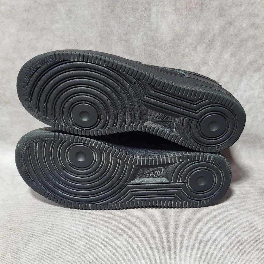 Youth‎ Nike Air Force 1 Low Triple Black Kids Sneakers 5.5Y 314192-009